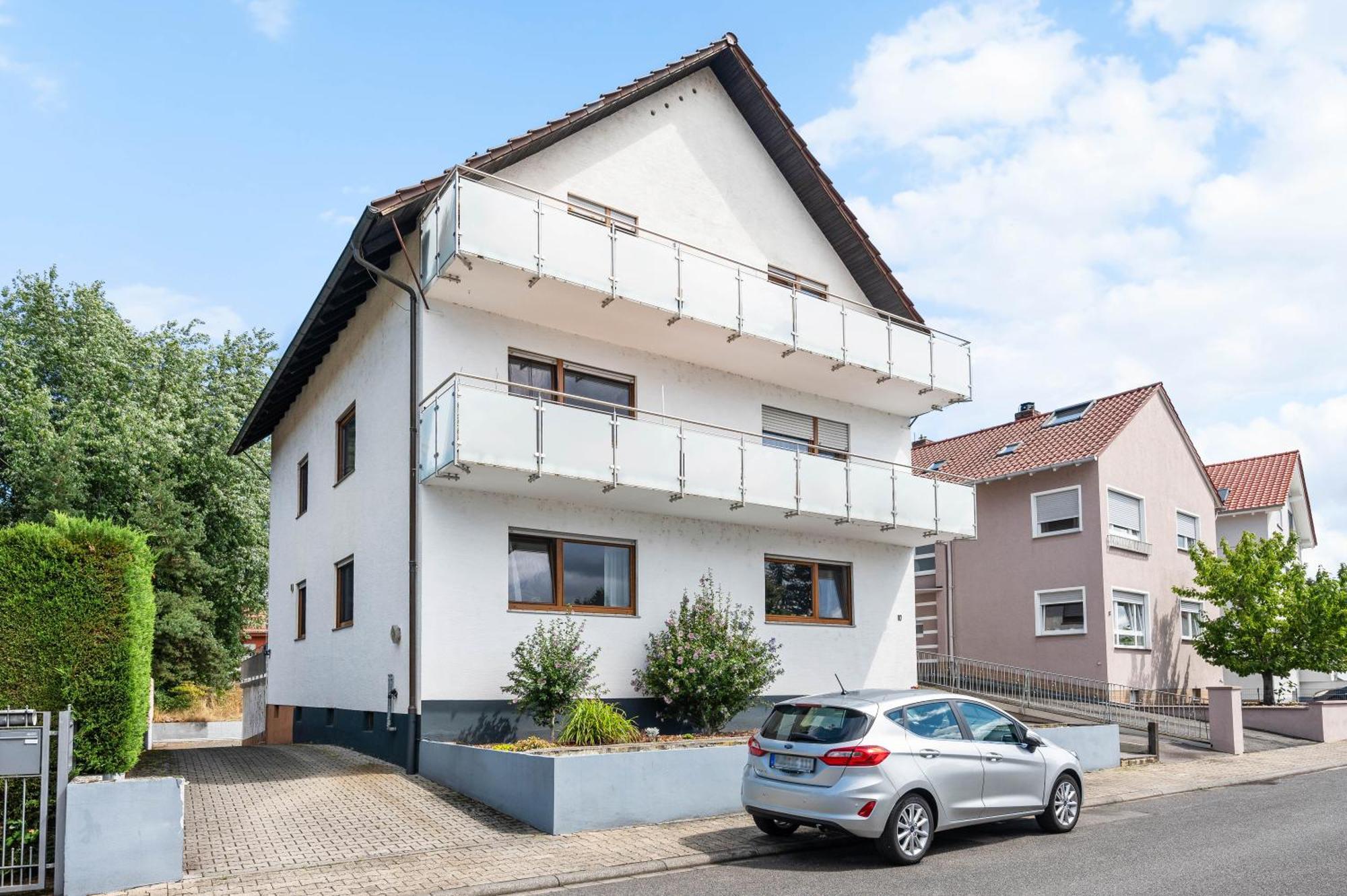 Ruhiges Und Zentrales Apartment In Huettenfeld Lampertheim Esterno foto